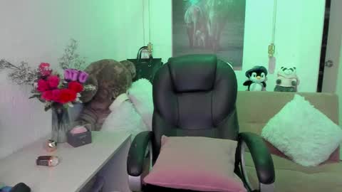 Mariana Lopez online show from 02.23.25