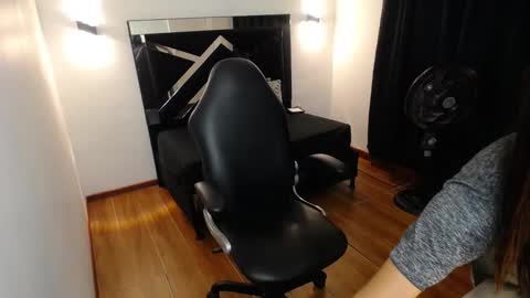 Mariana online show from 01.14.26