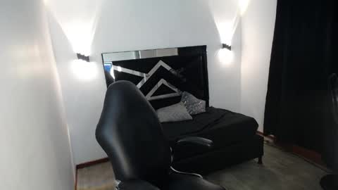 Mariana online show from 04.09.26