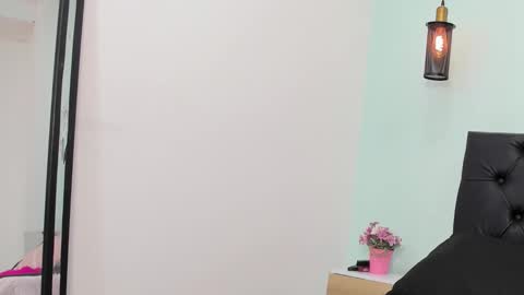 Marianee Rousse  online show from 11.01.25