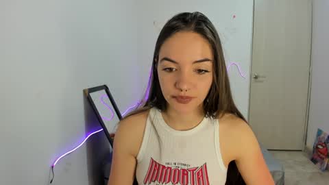 Snapshot of mariangel_3 chatting on 01.18.25 Mariangel online show from 01.18.25