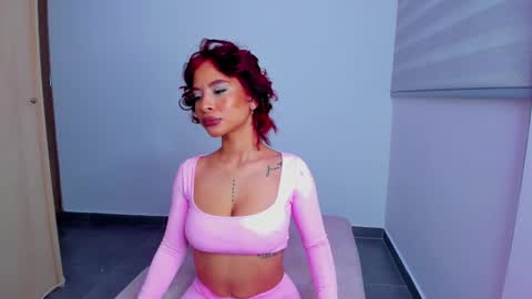 Snapshot of marianne__ chatting on 02.15.25 M A R I A N E online show from 02.15.25