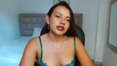 mariannexoxx online show from 12.18.25