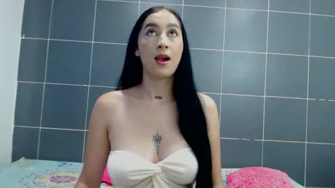 Mariangel online show from 10.23.25