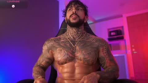 Snapshot of mariano_costa chatting on 10.23.25 Mariano Costa online show from 10.23.25