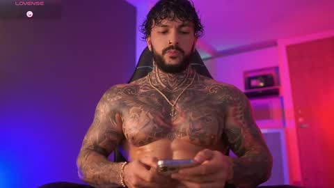 Snapshot of mariano_costa chatting on 11.02.25 Mariano Costa online show from 11.02.25