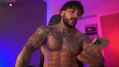 Snapshot of mariano_costa chatting on 11.05.25 Mariano Costa online show from 11.05.25