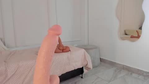 Maria Pettit online show from 01.22.25