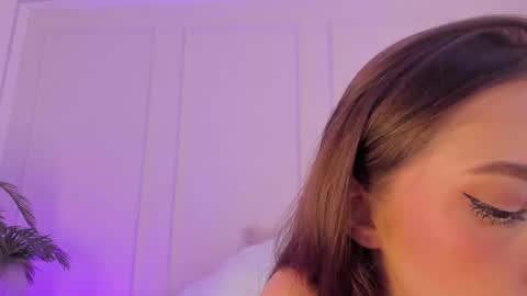 Maria Pettit online show from 03.12.25