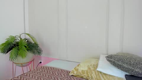 Maria Pettit online show from 01.10.26