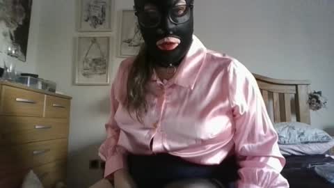 Mariasatin online show from 12.21.25