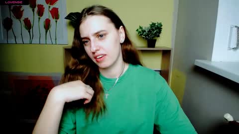 Snapshot of mariatess_ chatting on 02.27.25 Mariia online show from 02.27.25