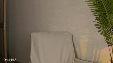 Snapshot of maribett chatting on 04.30.26 Masha online show from 04.30.26