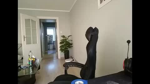 Snapshot of maribor5879 chatting on 02.05.25 maribor5879 online show from 02.05.25