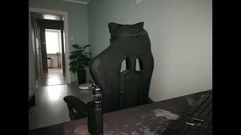 Snapshot of maribor5879 chatting on 02.13.25 maribor5879 online show from 02.13.25