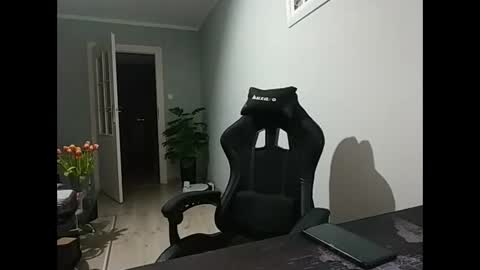 Snapshot of maribor5879 chatting on 02.18.25 maribor5879 online show from 02.18.25