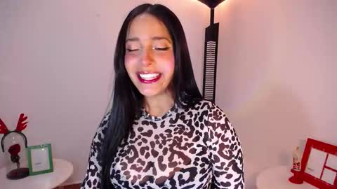 Nicolle online show from 12.21.25