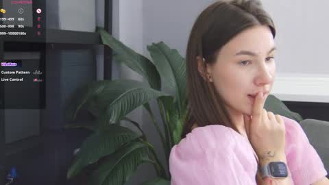 Snapshot of marie_diaze chatting on 04.10.26 Marie LEAVE YOUR WITH ME online show from 04.10.26