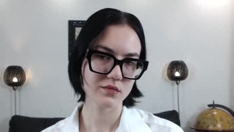 Marie Fitch online show from 11.27.25