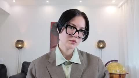 Marie Fitch online show from 05.01.26
