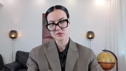 Marie Fitch online show from 05.12.26