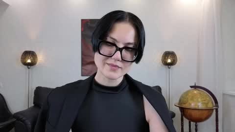 Marie Fitch online show from 05.25.26