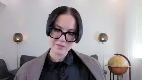 Marie Fitch online show from 06.05.26