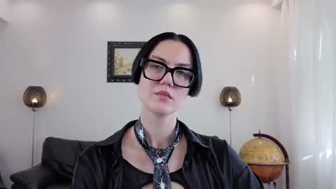 Marie Fitch online show from 07.01.26