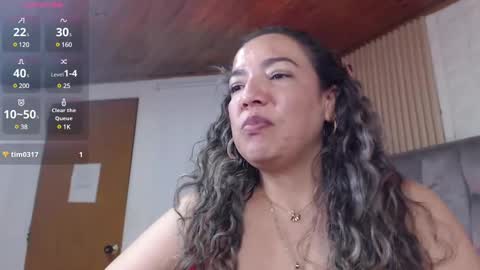 Snapshot of marie_hss chatting on 02.18.25 marie_hss online show from 02.18.25