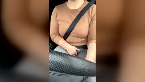 Snapshot of marie_liza95 chatting on 12.17.25 marie_liza95 online show from 12.17.25