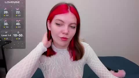 Snapshot of marie_reyess chatting on 06.28.26 Marie 3 online show from 06.28.26