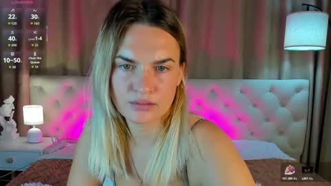 Mariel online show from 10.07.25