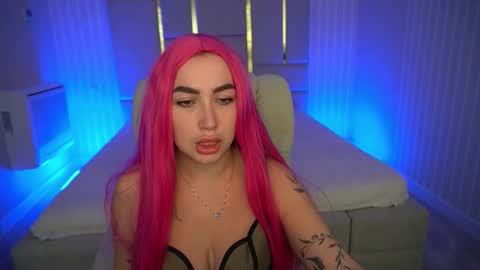 Snapshot of mariellavv chatting on 10.16.25 Mariella online show from 10.16.25