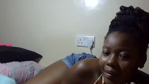 Snapshot of marielove51 chatting on 05.19.26 Marie online show from 05.19.26