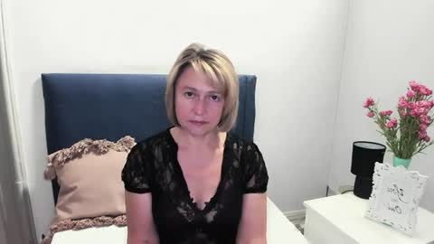 Snapshot of mariemature chatting on 07.14.26 MarieMature online show from 07.14.26