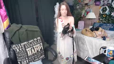 Snapshot of mariewaters chatting on 05.01.26 Marie Ann Waters online show from 05.01.26