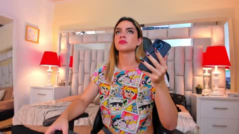 mariiahneedles online show from 12.31.24