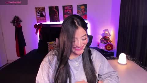 Snapshot of mariiana_hasper chatting on 12.20.25 Mariana Hasper online show from 12.20.25