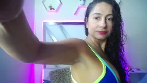 Snapshot of marilynetthan chatting on 12.20.24 marilynetthan online show from 12.20.24