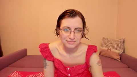 Snapshot of marilynspecial chatting on 10.20.25 Marilyn online show from 10.20.25