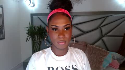 Nathaly online show from 11.19.25