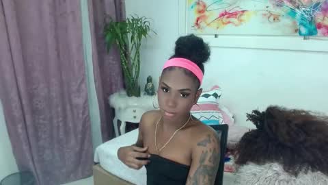 Nathaly online show from 11.25.25