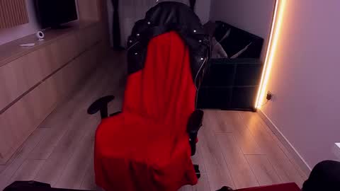 MarisMuscle online show from 02.22.25