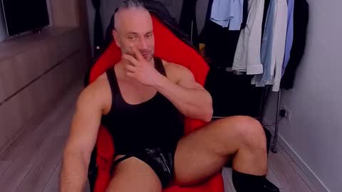 Snapshot of marismuscle chatting on 02.11.26 MarisMuscle online show from 02.11.26