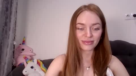 Snapshot of mariwell chatting on 04.10.26 mariwell online show from 04.10.26