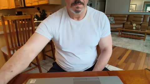 Snapshot of mark48130 chatting on 03.05.25 Mark online show from 03.05.25
