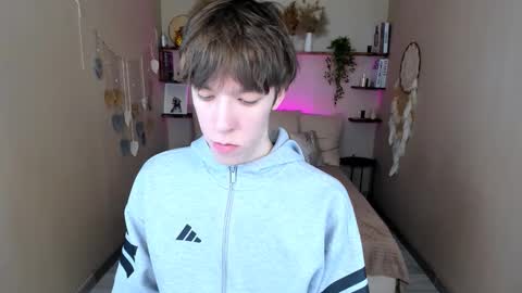 Snapshot of mark_branston chatting on 02.14.26 Mark online show from 02.14.26