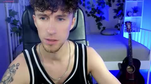 Snapshot of mark_caron chatting on 11.20.25 mark_caron online show from 11.20.25