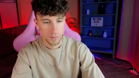 Snapshot of mark_caron chatting on 11.23.25 mark_caron online show from 11.23.25