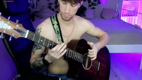 Snapshot of mark_caron chatting on 11.28.25 mark_caron online show from 11.28.25